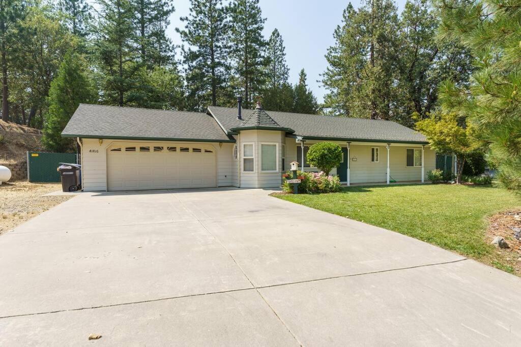Acorn House - Charming House In Green Heaven With Pool Table With Lovely Backyard Oakhurst Esterno foto