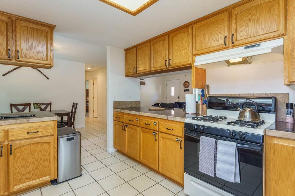 Acorn House - Charming House In Green Heaven With Pool Table With Lovely Backyard Oakhurst Esterno foto