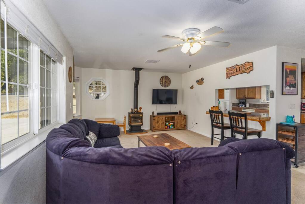 Acorn House - Charming House In Green Heaven With Pool Table With Lovely Backyard Oakhurst Esterno foto