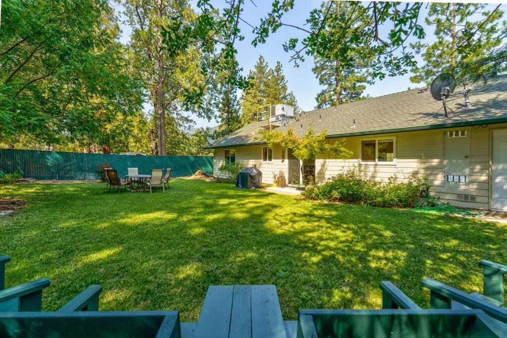 Acorn House - Charming House In Green Heaven With Pool Table With Lovely Backyard Oakhurst Esterno foto