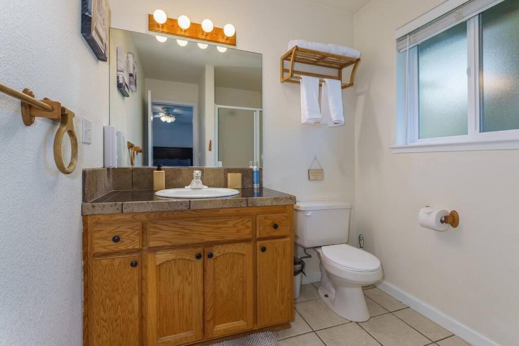 Acorn House - Charming House In Green Heaven With Pool Table With Lovely Backyard Oakhurst Esterno foto