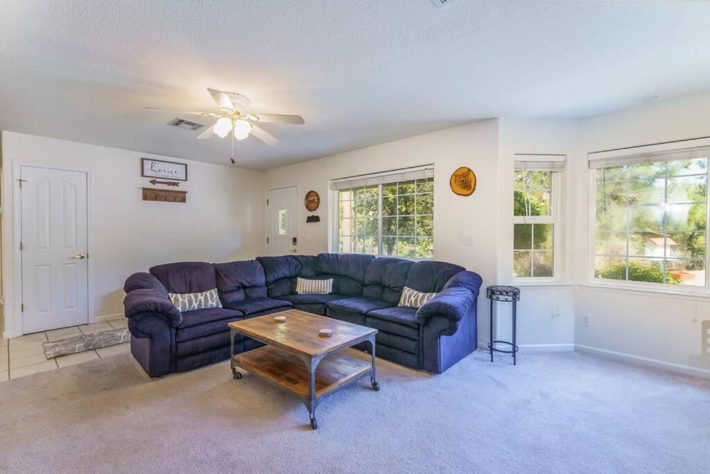 Acorn House - Charming House In Green Heaven With Pool Table With Lovely Backyard Oakhurst Esterno foto