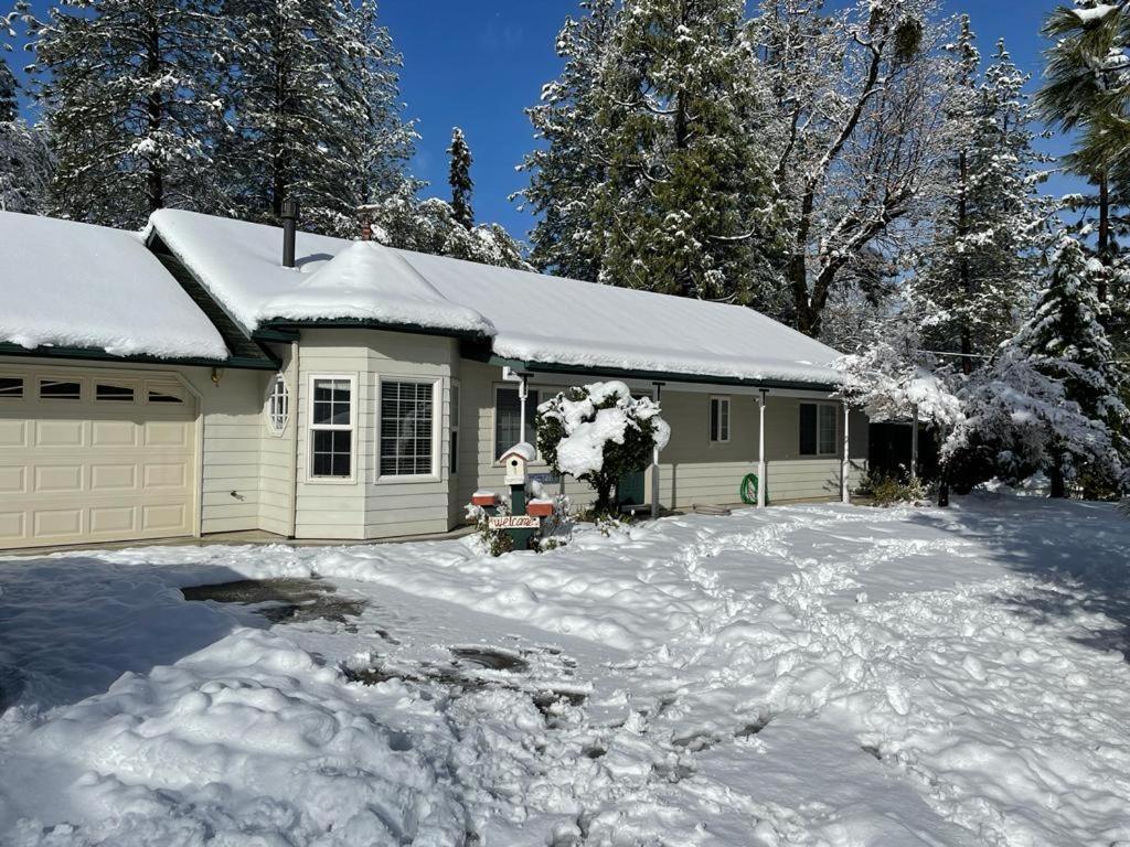 Acorn House - Charming House In Green Heaven With Pool Table With Lovely Backyard Oakhurst Esterno foto